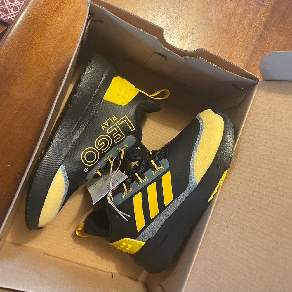 Lego x Adidas sneakers 7.5K